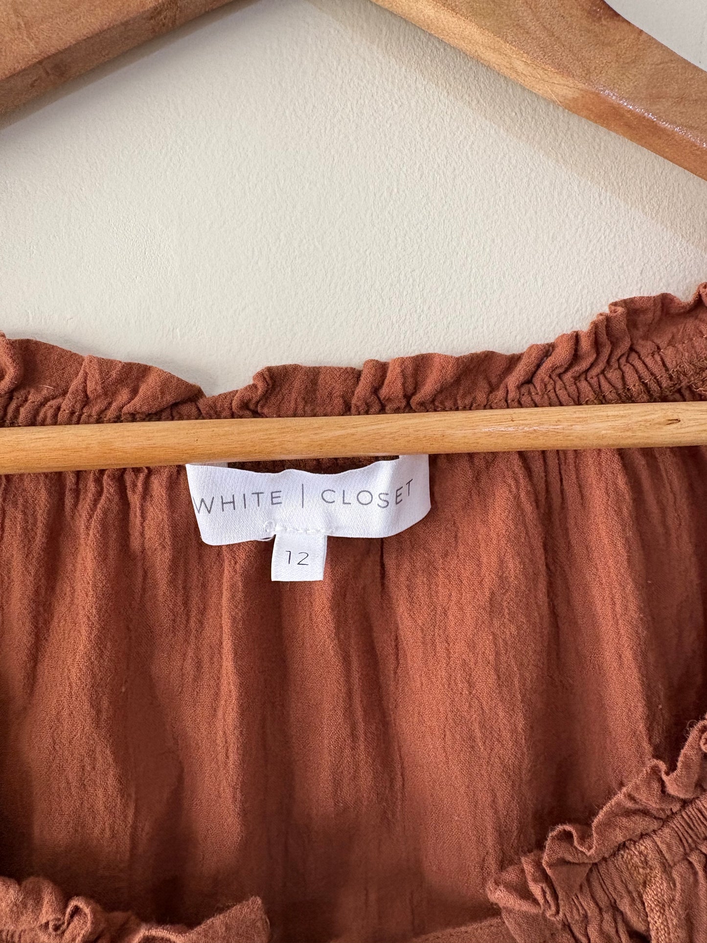 WHITE CLOSET (12)