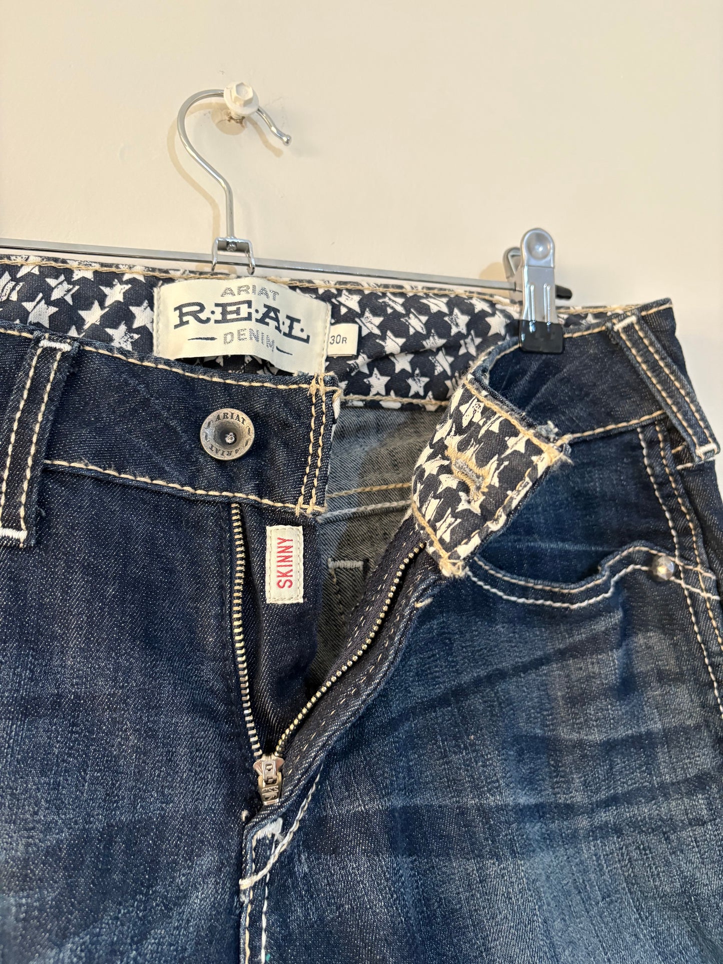 ARIAT (30R)