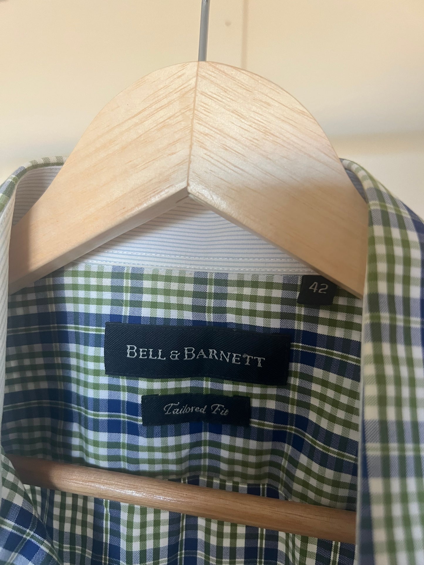BELL & BARNETT (L)