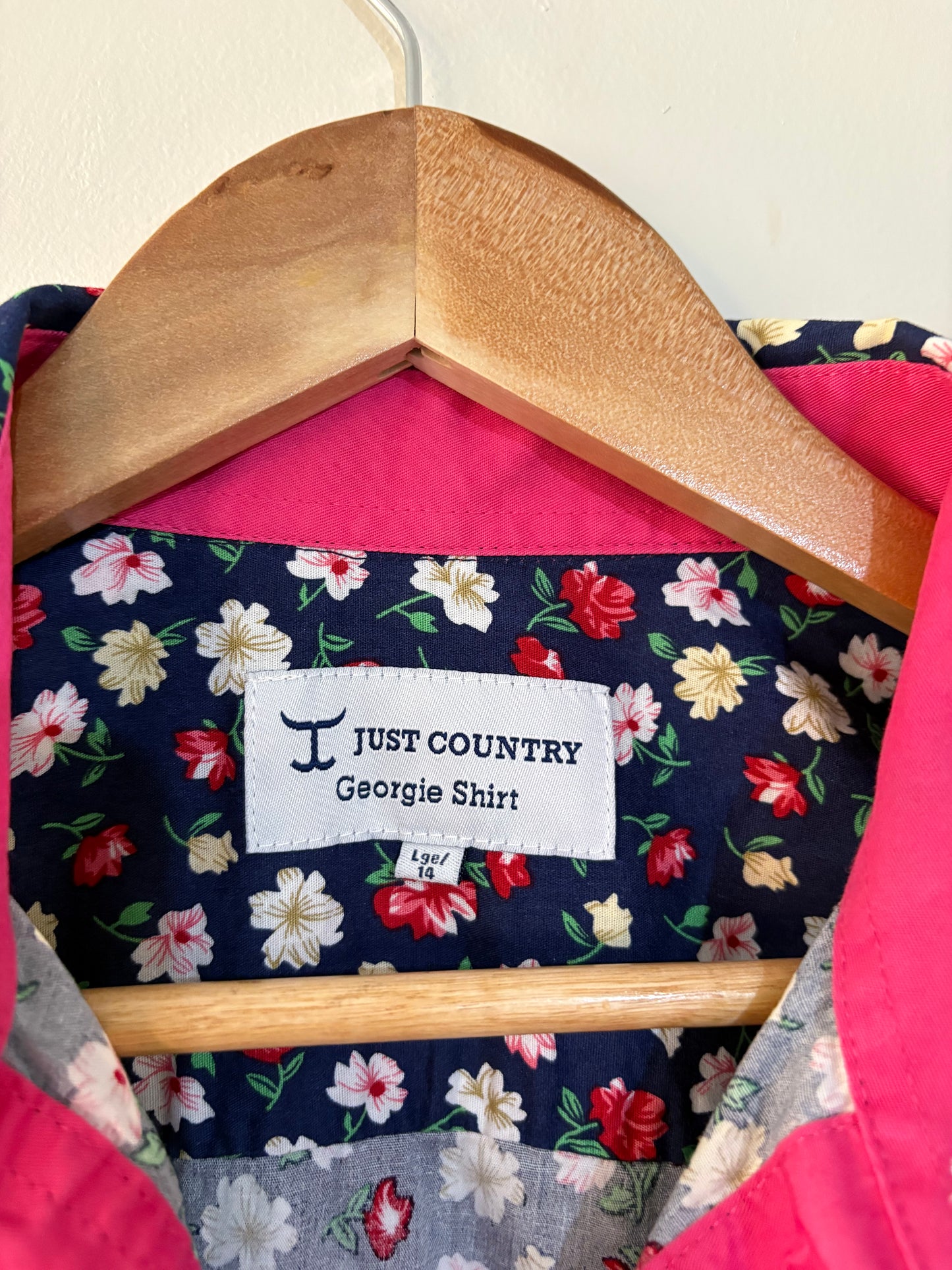 JUST COUNTRY (14)