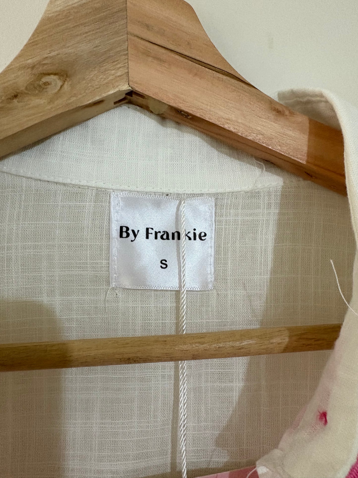BY FRANKIE (S)