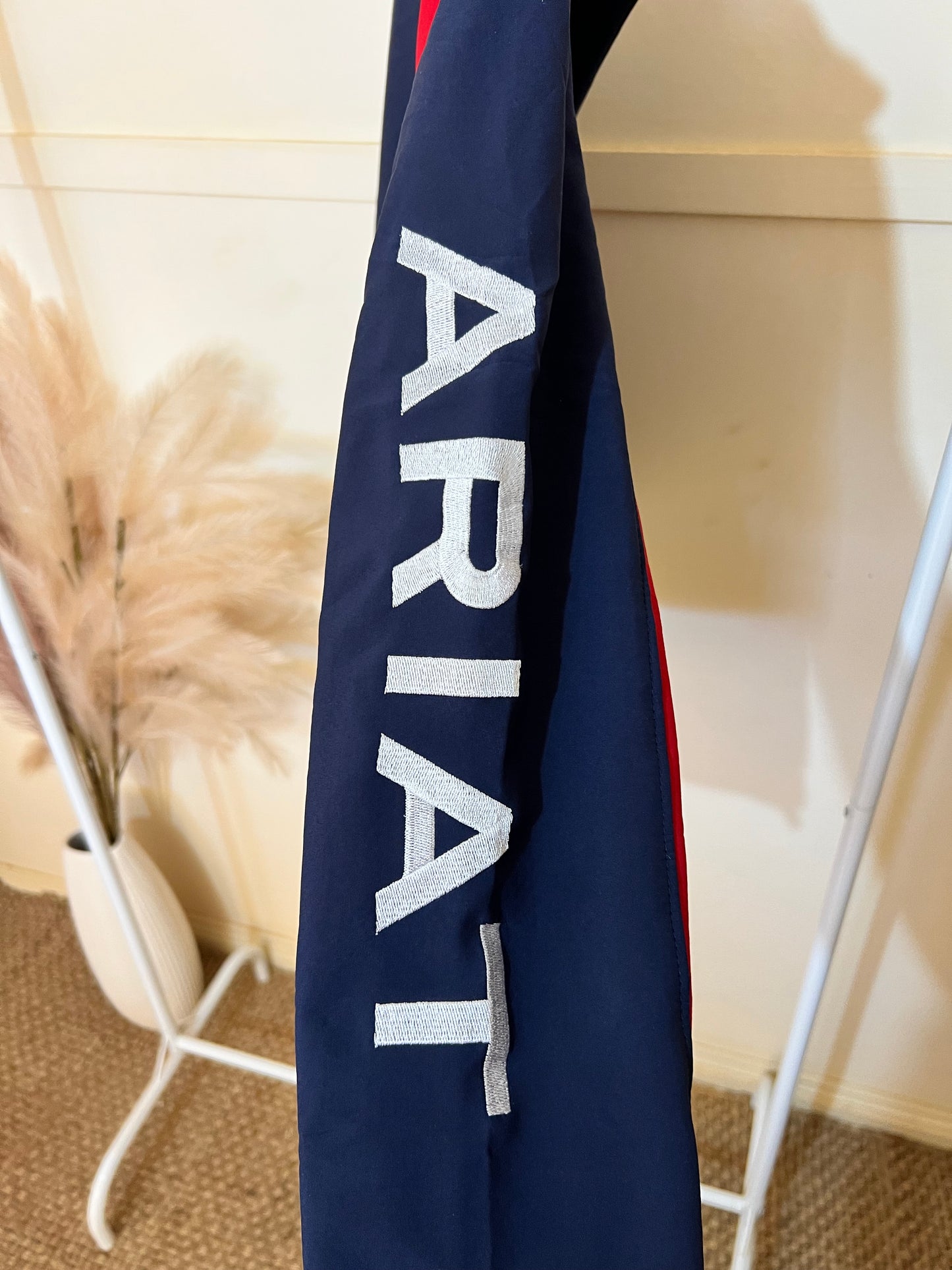 ARIAT (XS)