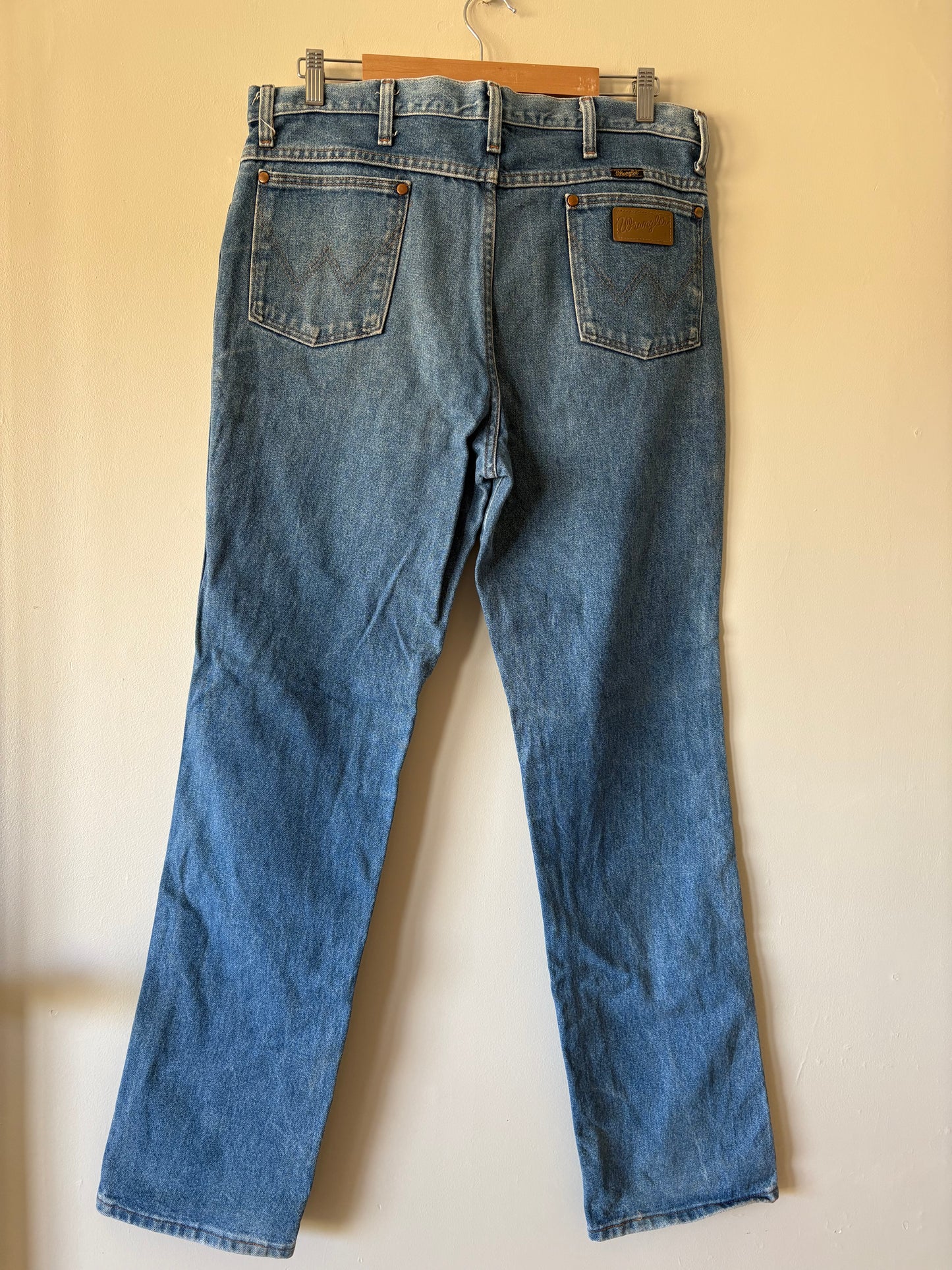 WRANGLER (36x34)