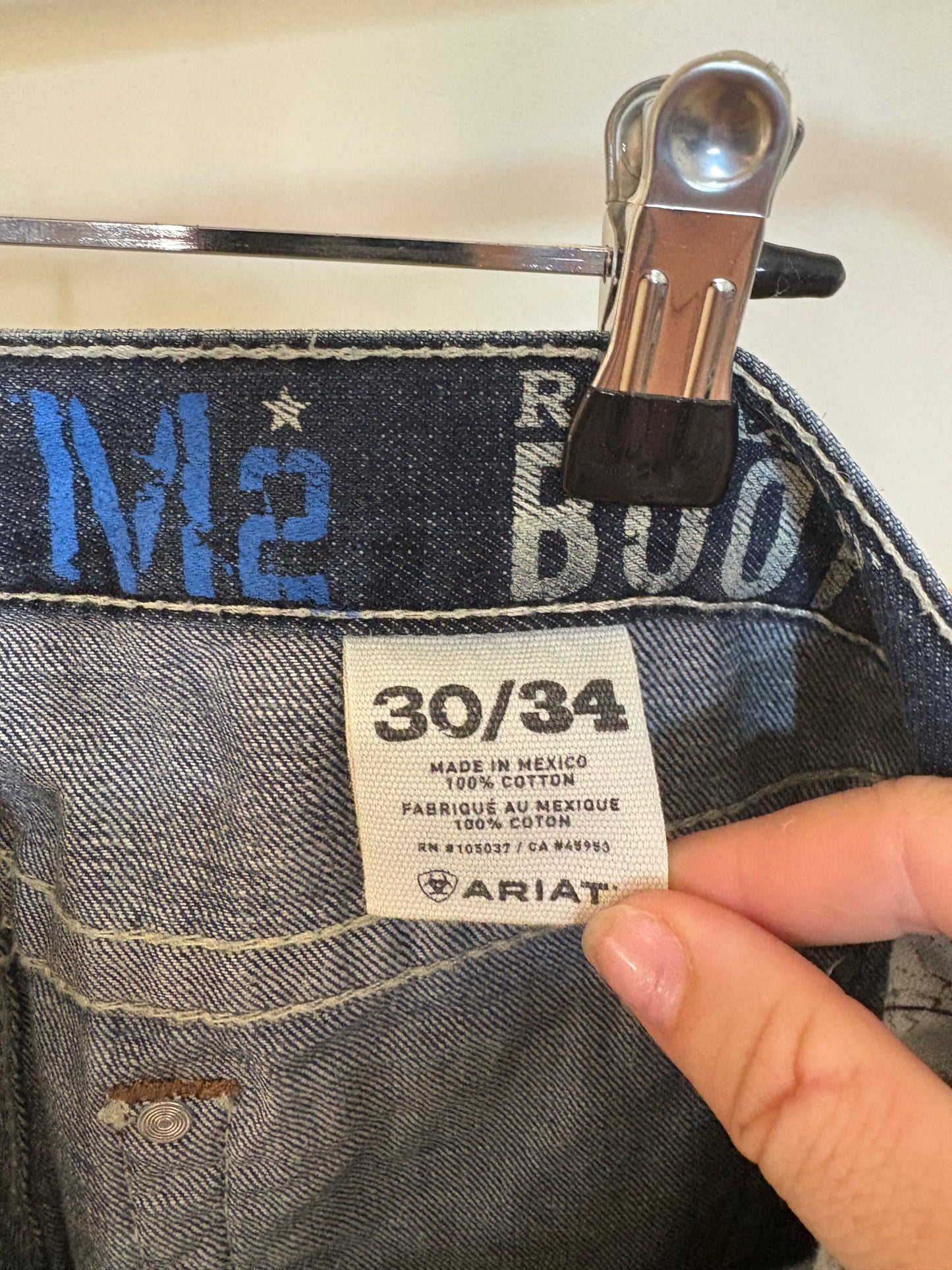 ARIAT (30x34)