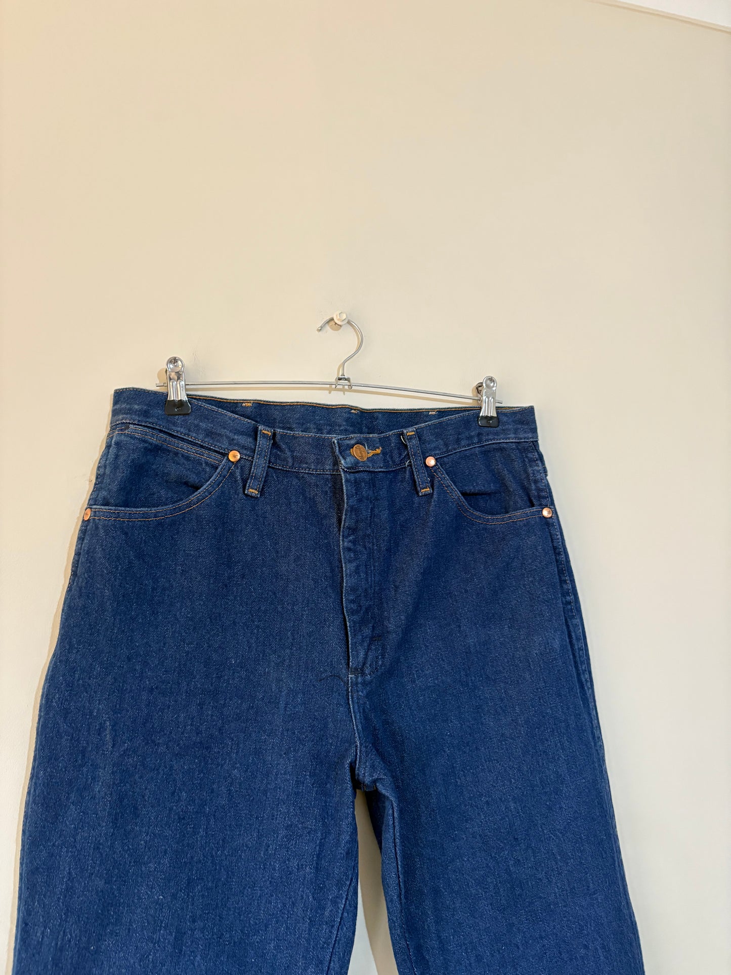 WRANGLER (34x32)