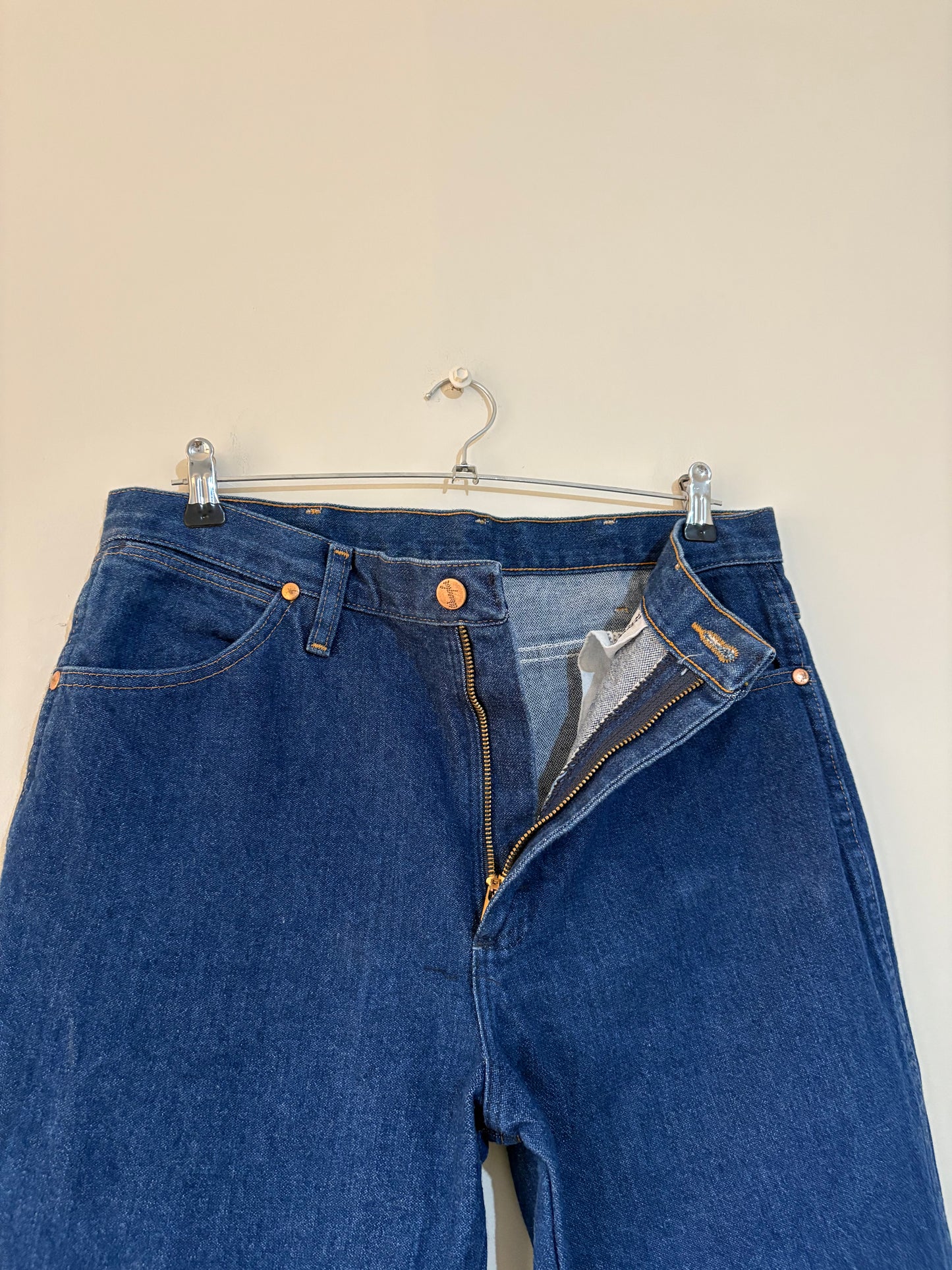 WRANGLER (34x32)