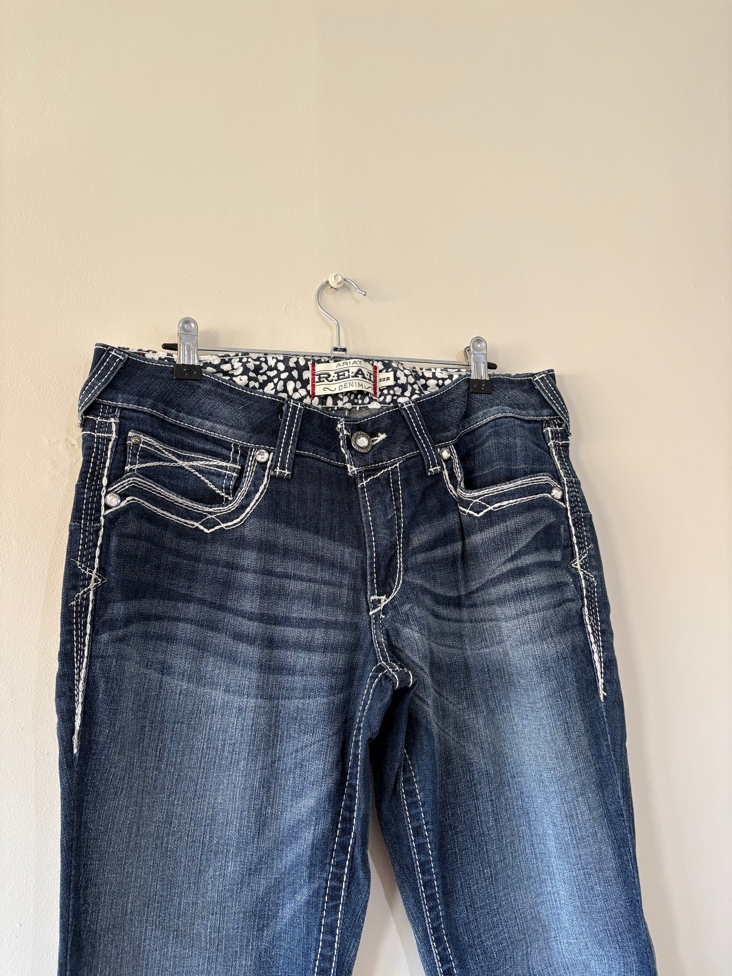 ARIAT (32R)