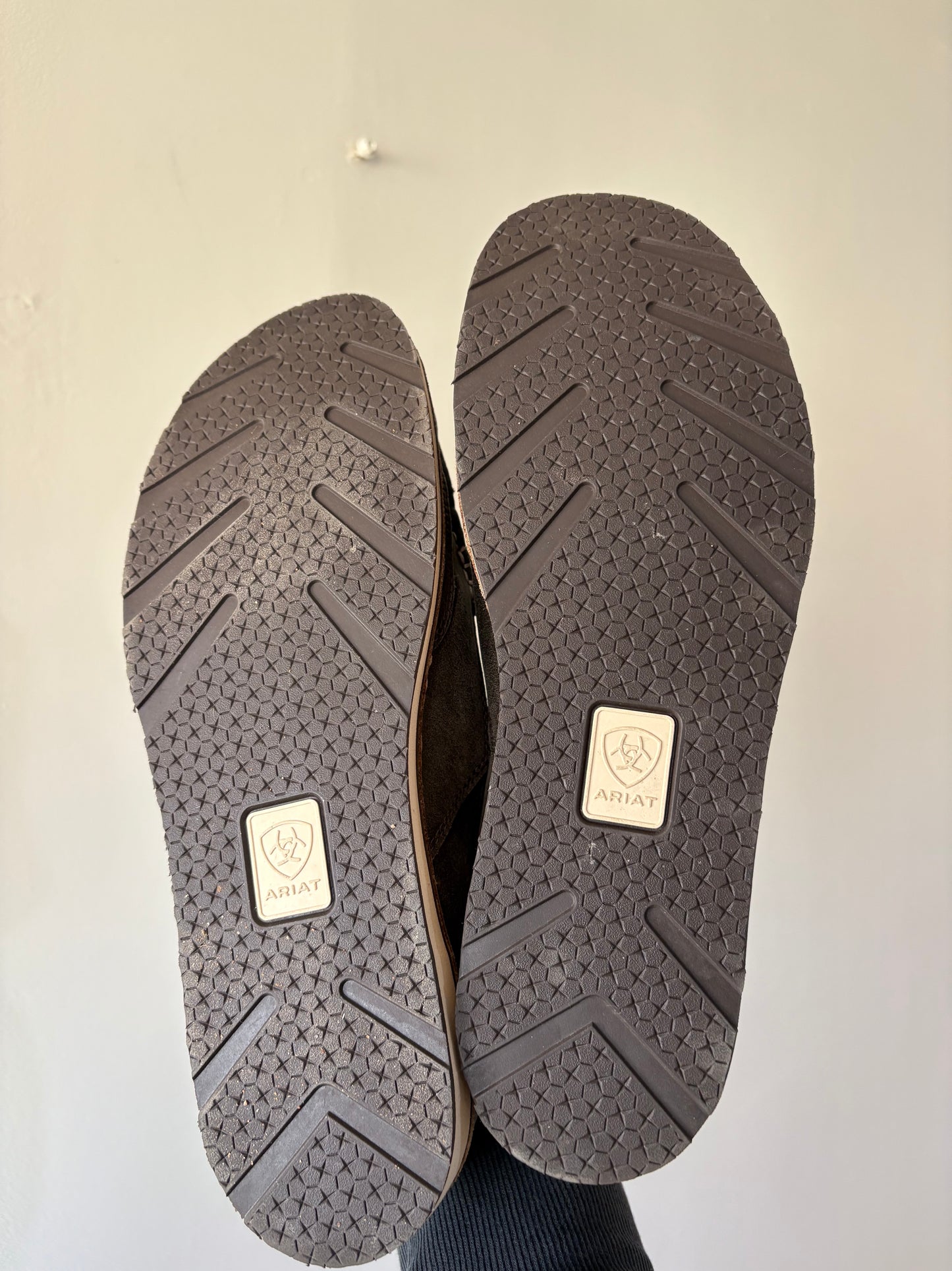 ARIAT (10.5EE)