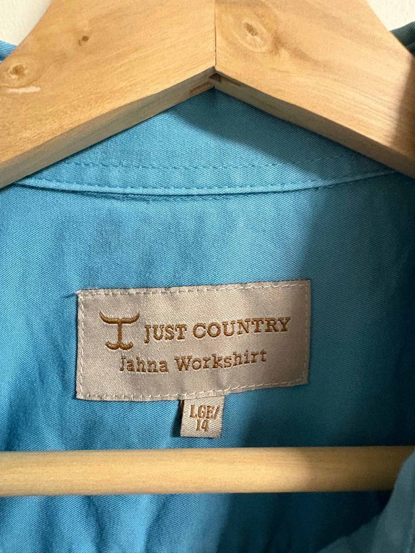 JUST COUNTRY (14)