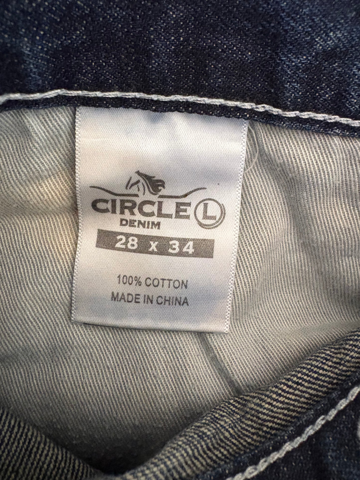 CIRCLE L (28x34)