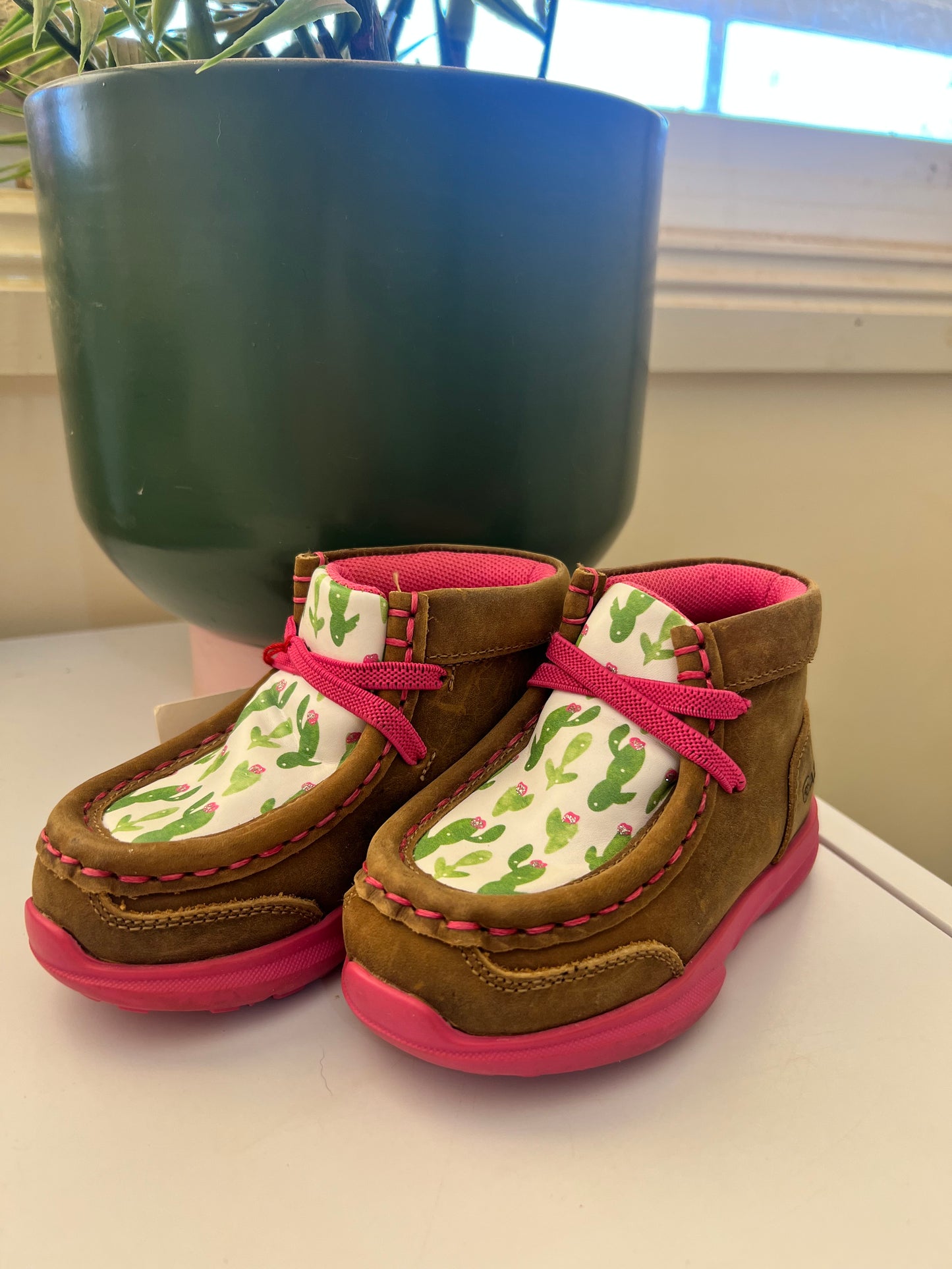 INFANT SHOES