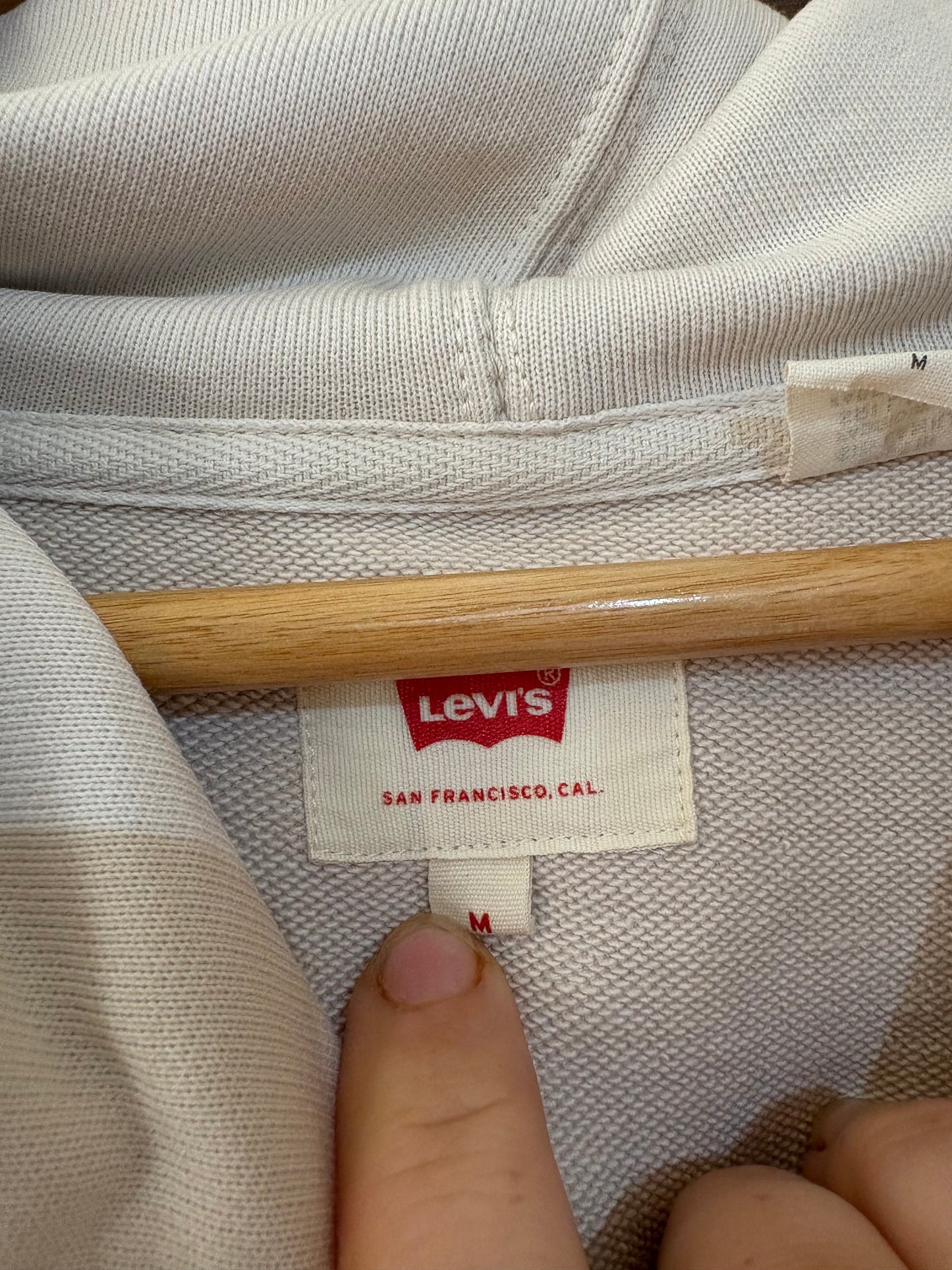 LEVIS (M)