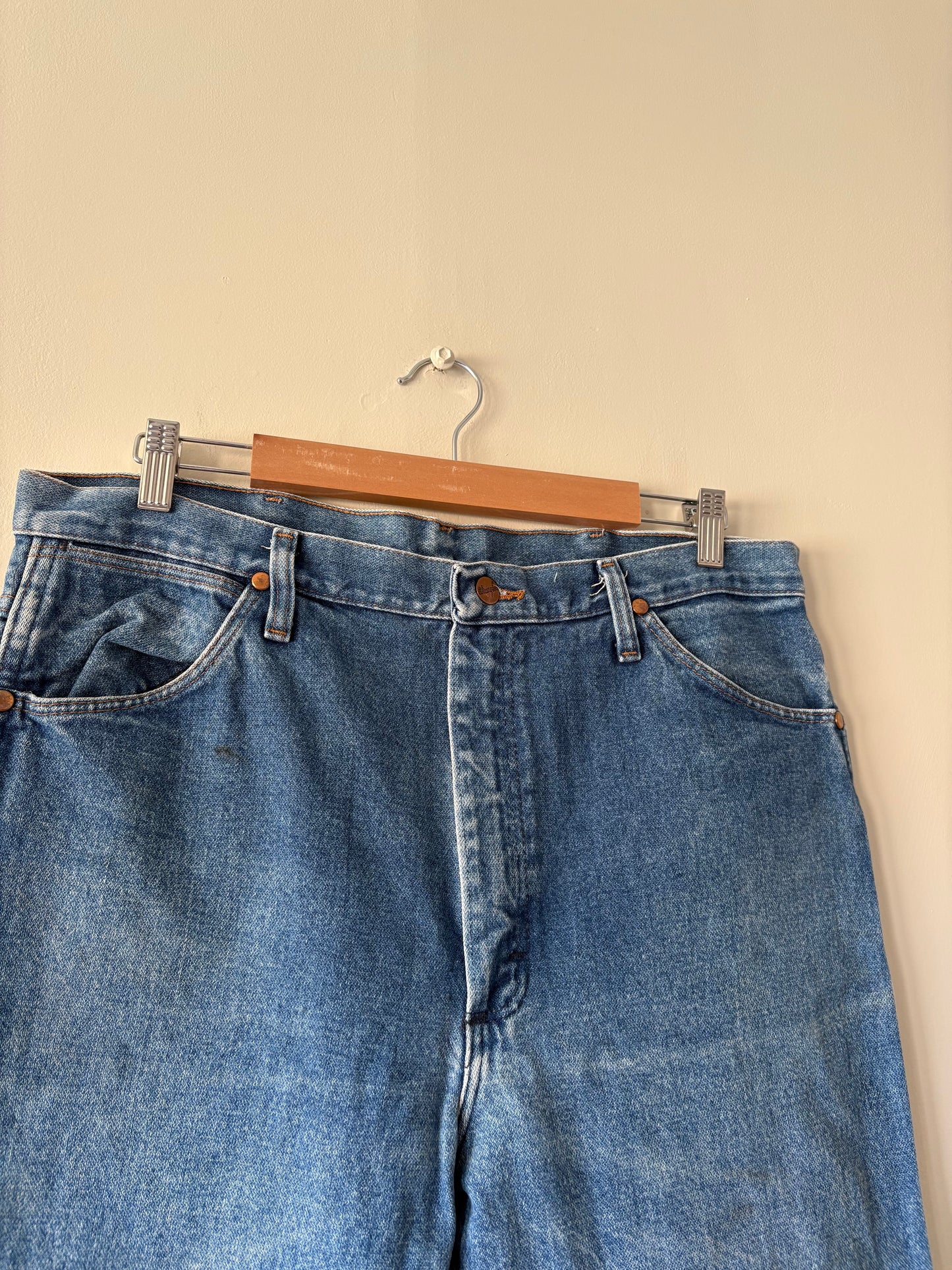 WRANGLER (36x34)