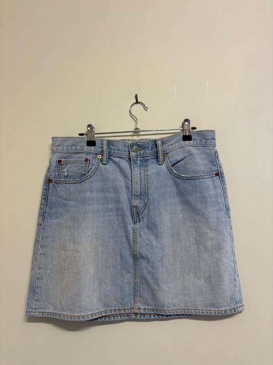 LEVIS (30)