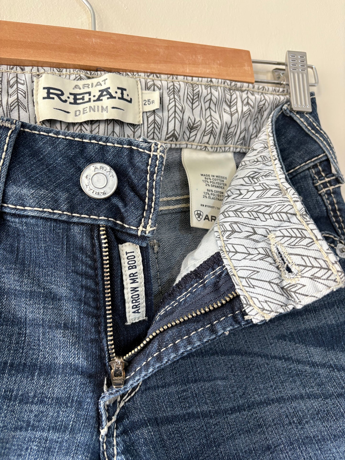 ARIAT (25R)