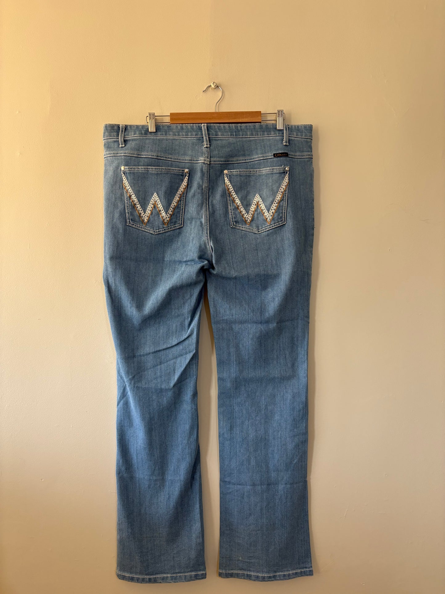 WRANGLER (15)