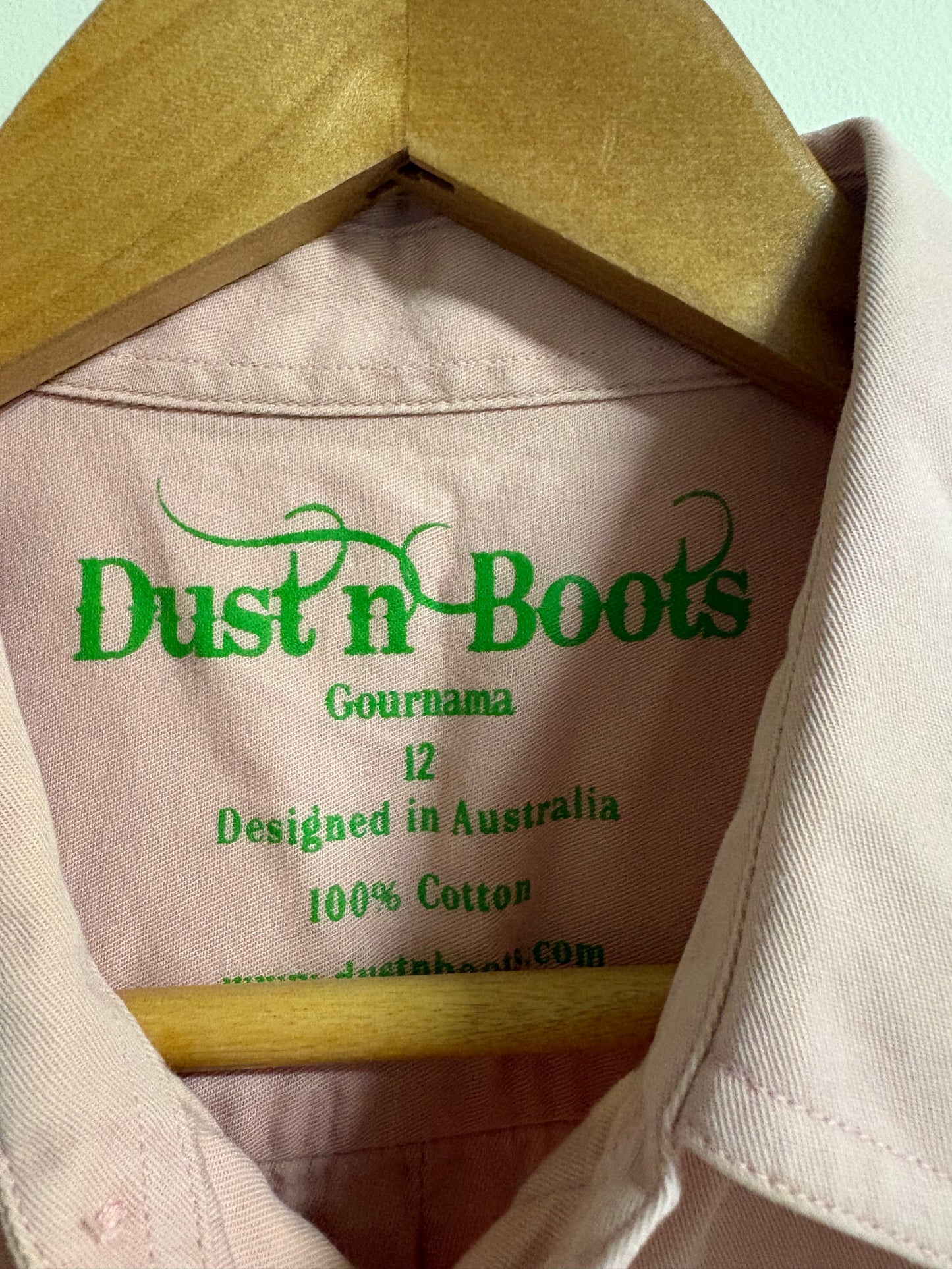 DUST N’ BOOTS (12)