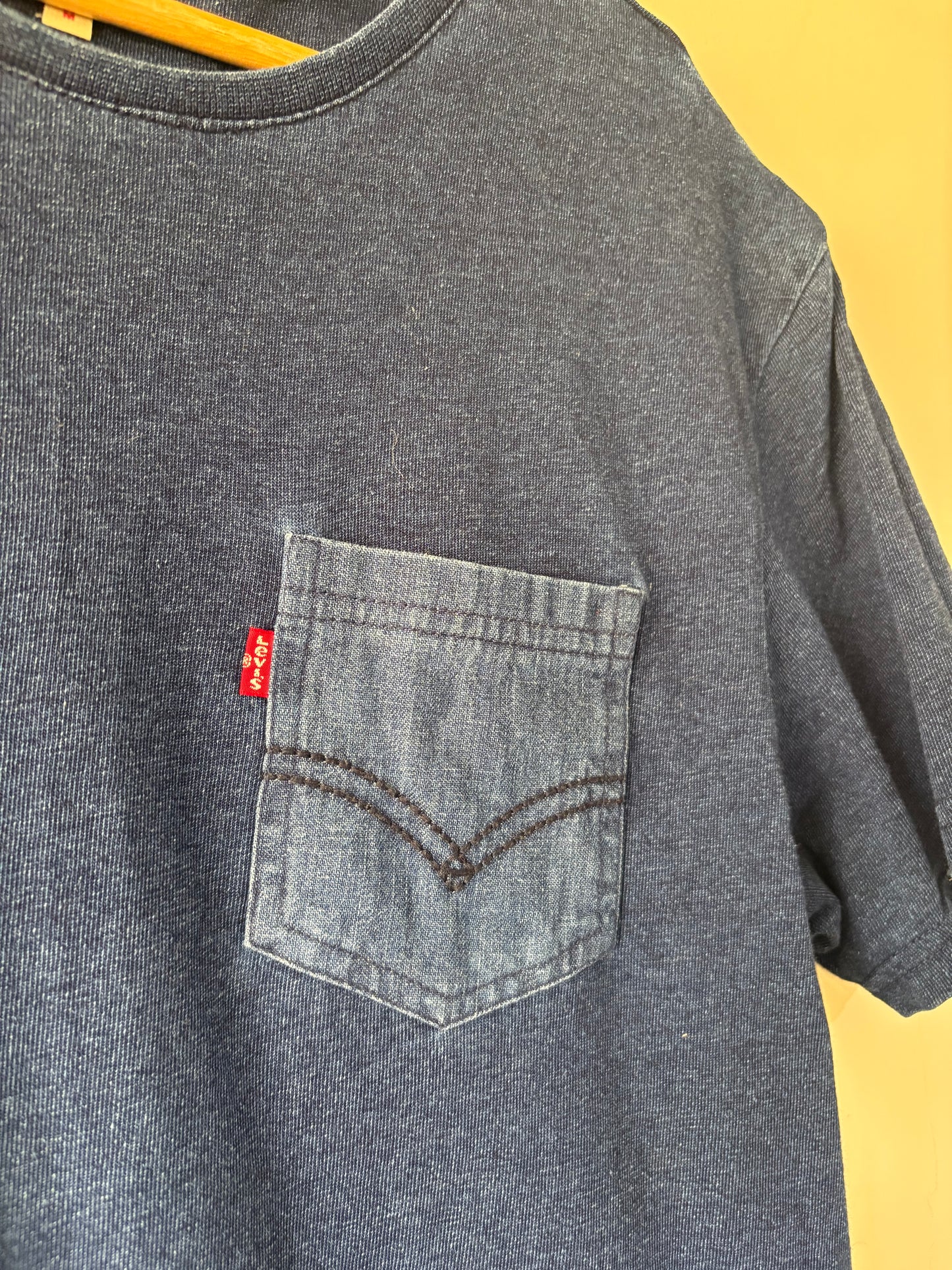 LEVIS (M)